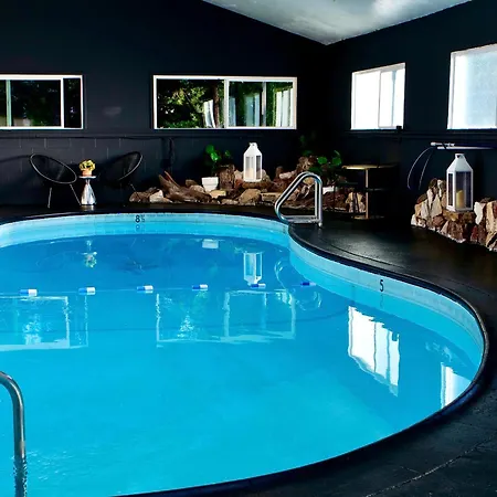 Sierra Blue Hotel & Swim Club